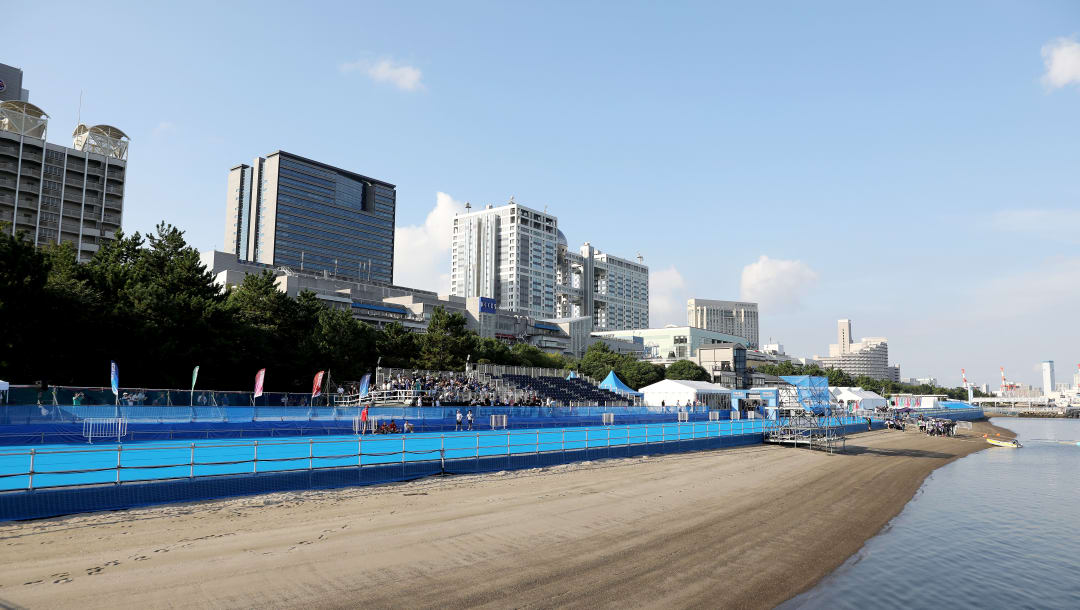 Tokio, JAPÓN - 11 de agosto de 2019: Evento de prueba (test event) Ready, Steady, Tokyo de la natación en aguas abiertas en en Parque Marino de Odaiba.
