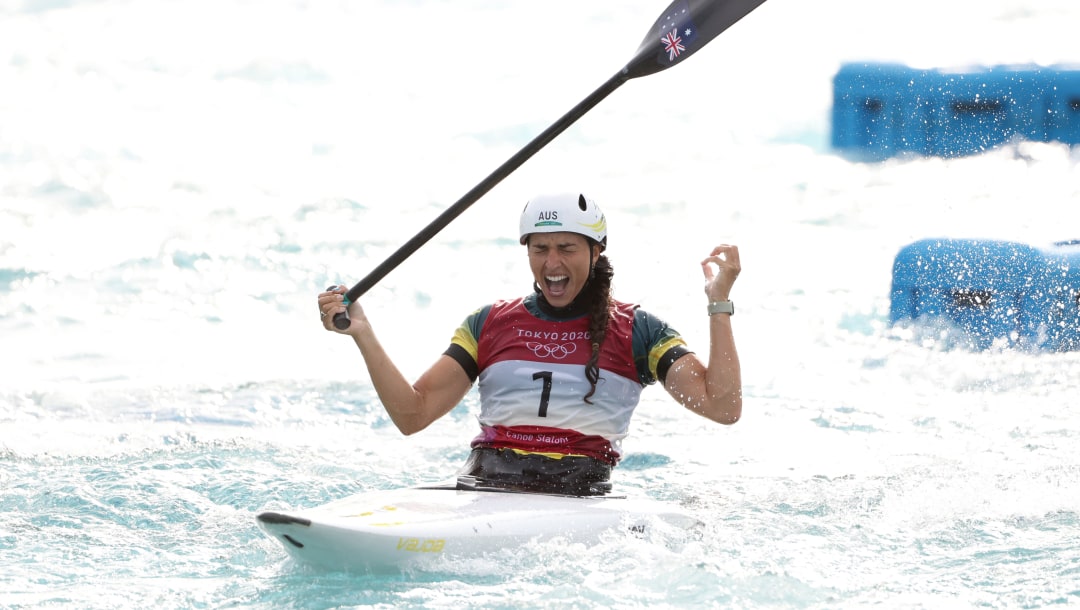 TOKIO, JAPÓN - 29 DE JULIO: Jessica Fox del Equipo Australia reacciona después de su carrera en la final de Canoe Slalom Femenino el día seis de los Juegos Olímpicos de Tokio 2020 en el Centro Kasai Canoe Slalom el 29 de julio de 2021 en Tokio, Japón.  (Foto de Harry How / Getty Images)