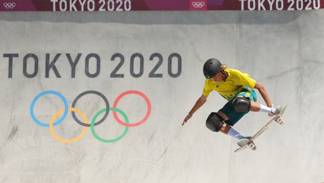 TOKIO, JAPÓN - 05 DE AGOSTO: Keegan Palmer del Team Australia compite durante el Heat 4 preliminar del parque de skate para hombres el día trece de los Juegos Olímpicos de Tokio 2020 en el Ariake Urban Sports Park el 5 de agosto de 2021 en Tokio, Japón.  (Foto de Ezra Shaw / Getty Images)