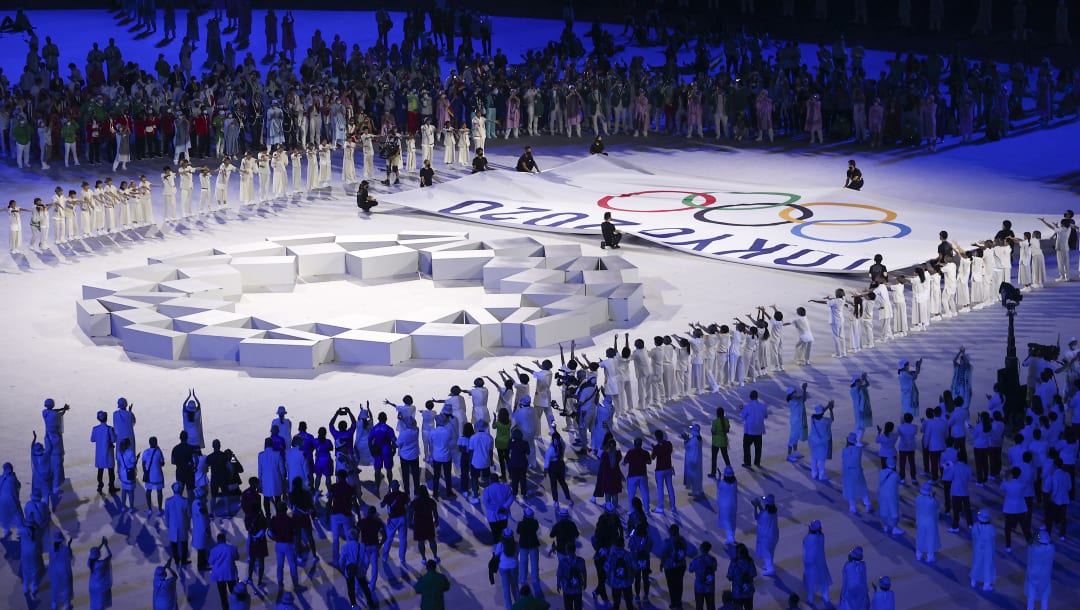 Artistas durante la Ceremonia de Apertura de los Juegos Olímpicos de Tokio 2020. (Imagen por Maja Hitij/Getty Images)