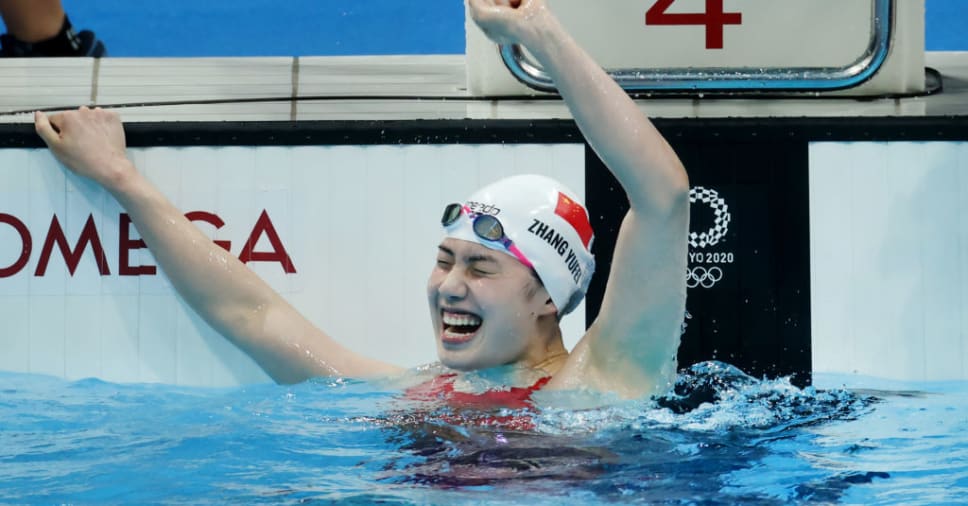 Primer oro de ZHANG Yufei en Tokio 2020, en 200m mariposa femeninos