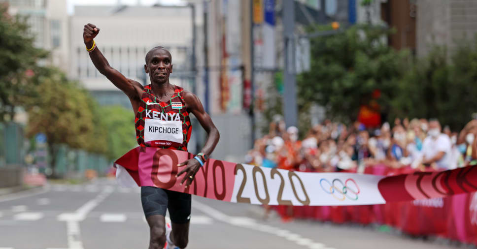 Kenya's Eliud Kipchoge delivers masterclass to retain Olympic marathon title