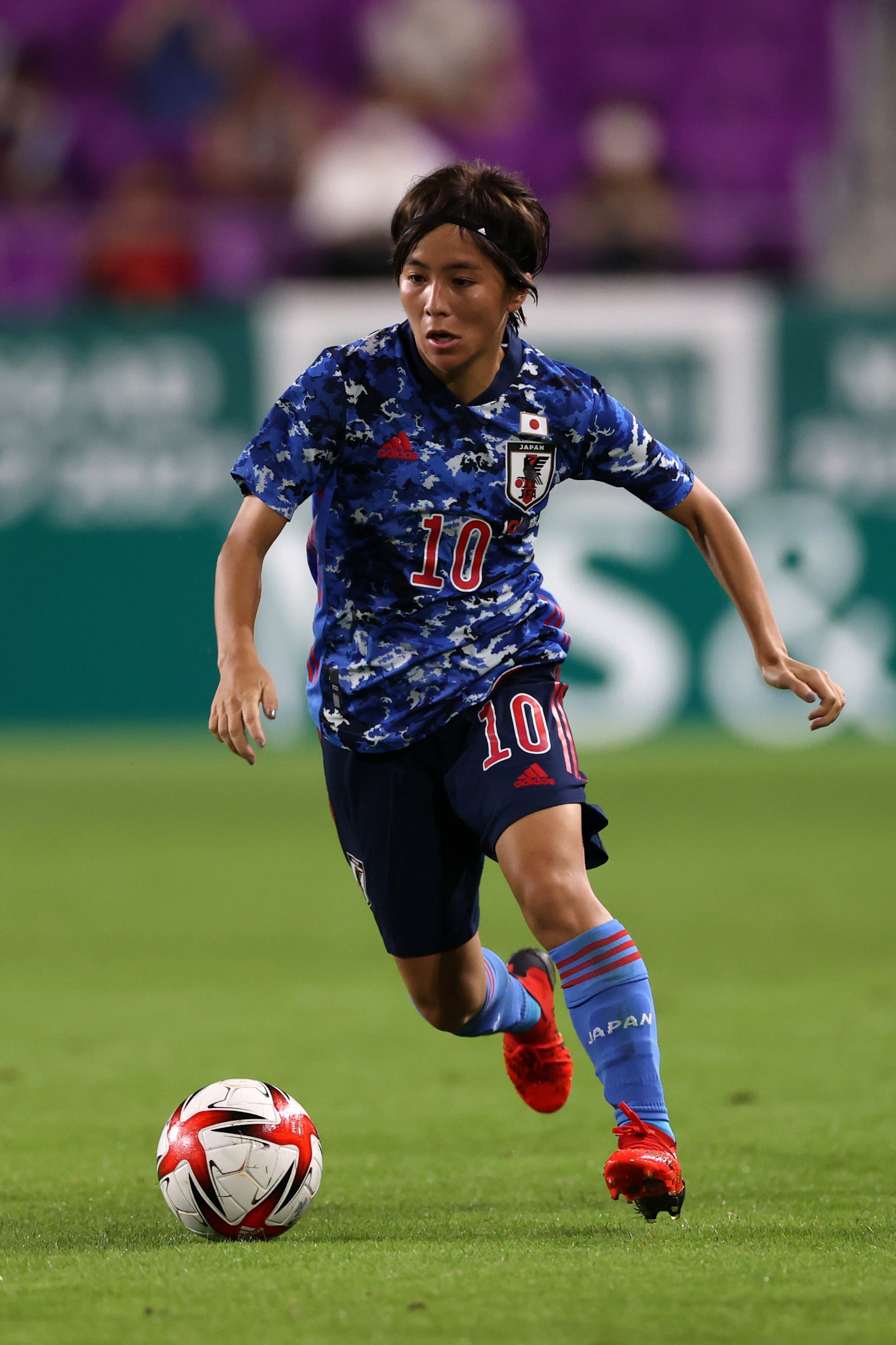 ã„ã‚ˆã„ã‚ˆç«¶æŠ€é–‹å§‹ ã‚½ãƒ•ãƒˆãƒœãƒ¼ãƒ«æ—¥æœ¬ Vs è±ª å¥³å­ã‚µãƒƒã‚«ãƒ¼ãªã§ã—ã