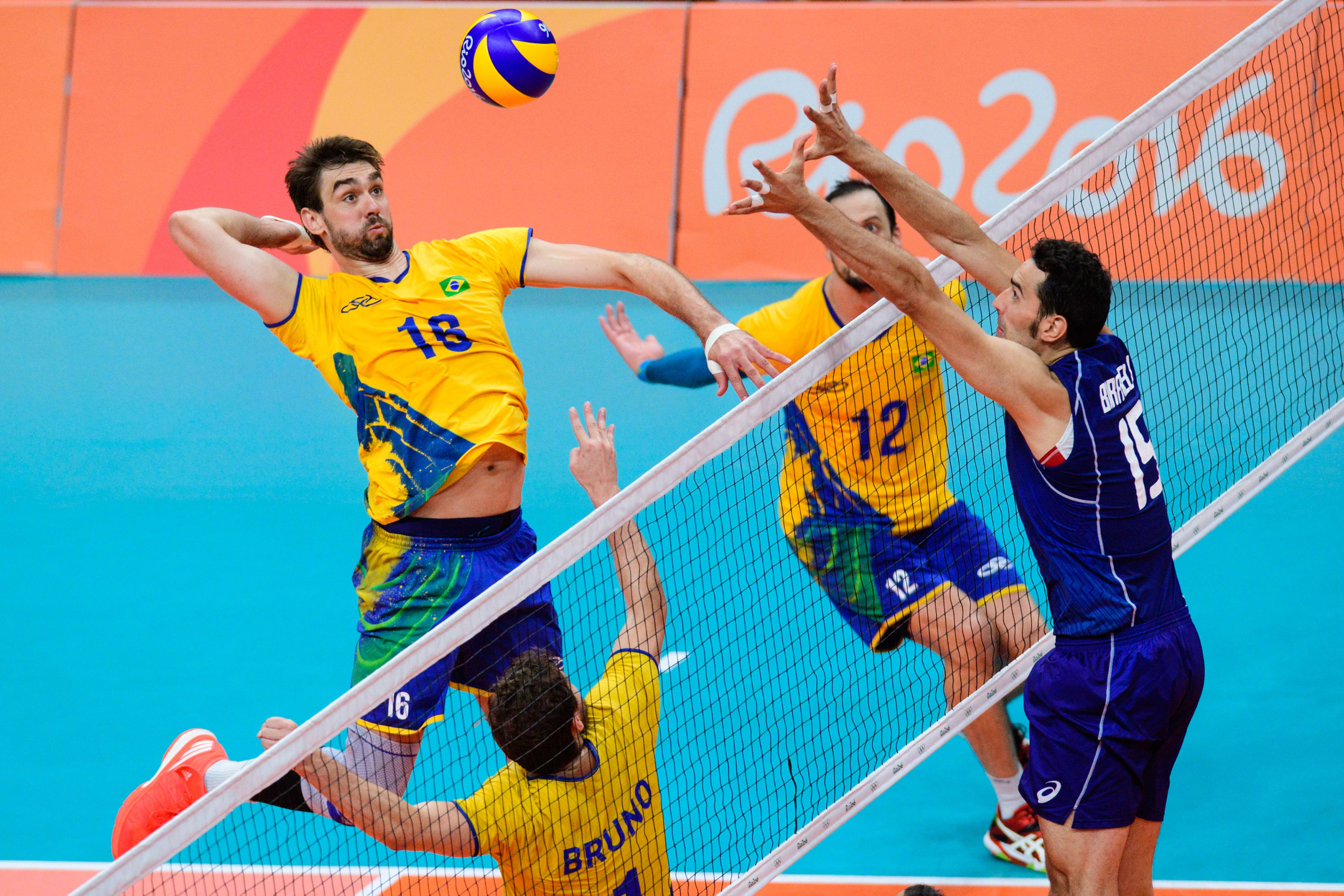 Brazil, two decades of dominating volleyball