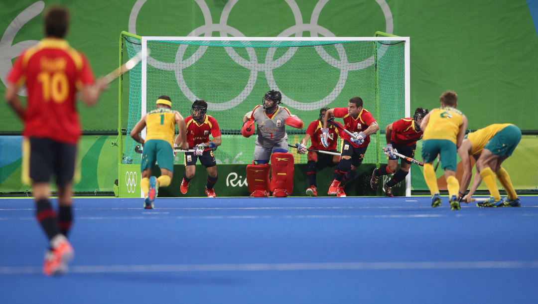 里约奥运会第2天西班牙对阵澳大利亚的曲棍球比赛中，西班牙队守住了一记点球
