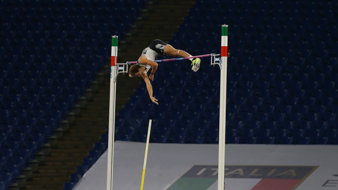 Duplantis Bate El Record Mundial De Salto Con Pertiga Al Aire Libre