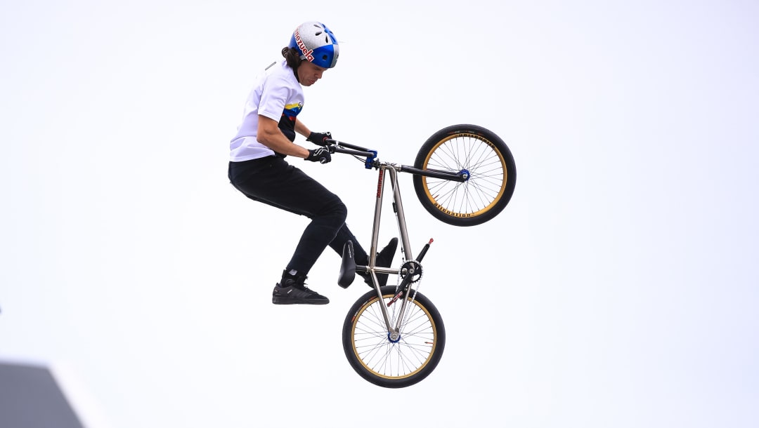 Daniel Dhers Takes Men S Bmx Park Crown At Barcelona Urban Festival